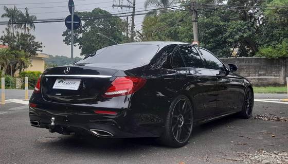 MERCEDES-BENZ E 300 2.0 CGI GASOLINA AVANTGARDE 9G-TRONIC